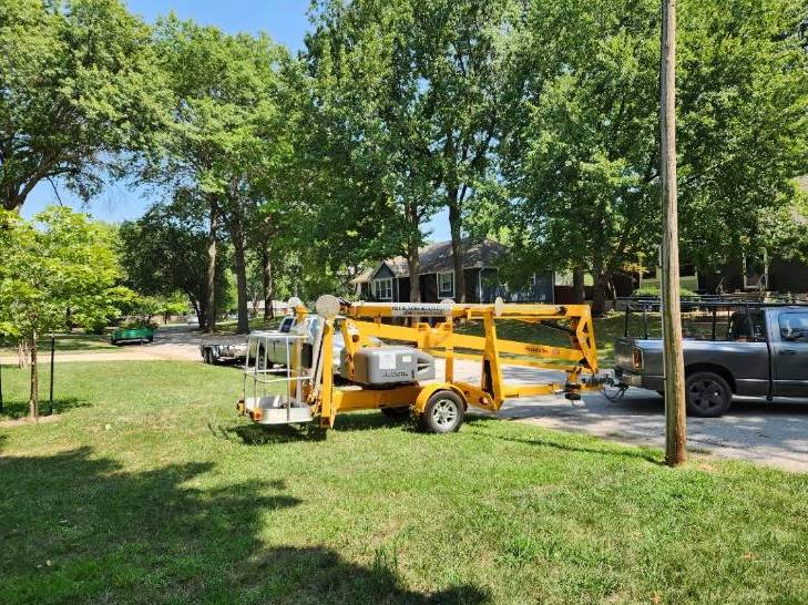 tree trimming in kansas city area